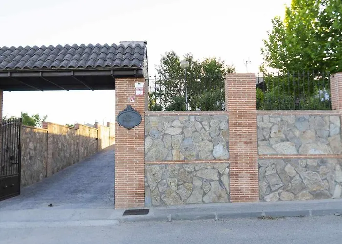 Villa Las Tres Hermanas Albarreal De Tajo By Toledo Ap